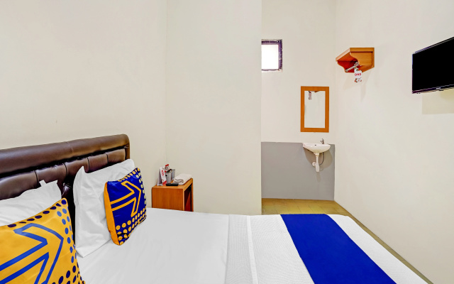 SPOT ON 90098 Anak Mama Guesthouse – Guest Rooms – Surabaya