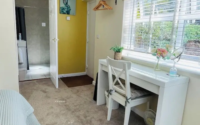 Cherry Bungalow Guesthouse