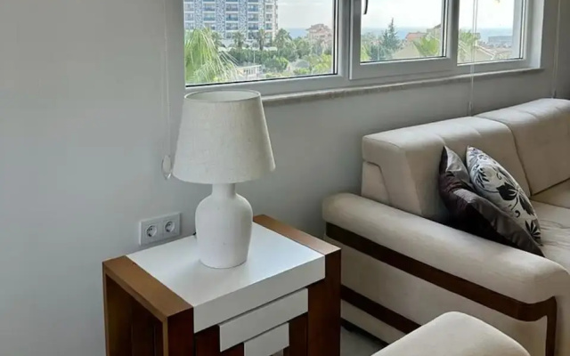 Babylon 40 - 2 bed Private Home Sleeps Up To 6 Close to Everything