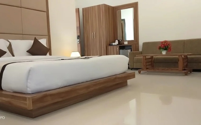 The Everest Hill Resort