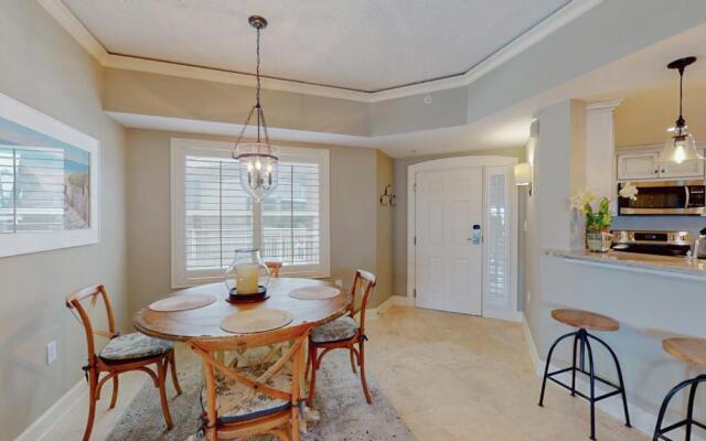 5205 Hampton Place South