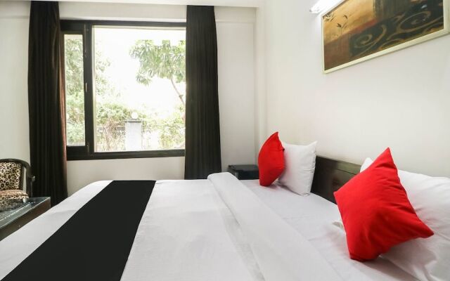 Hotel Green Wood By Dreamz Hospitality