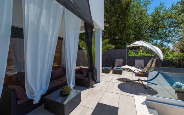 Quaint Villa in Selce with a Private Swimming Pool