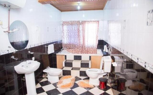 Filly's Guest House