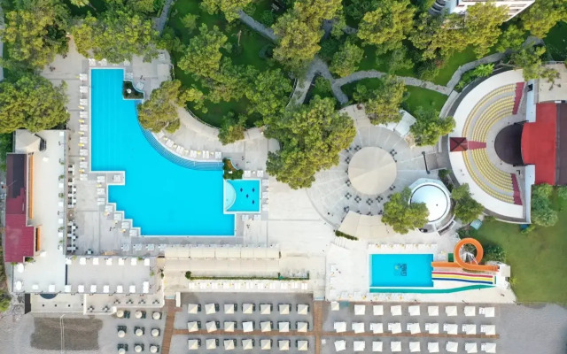 Perre La Mer Hotel Resort & Spa