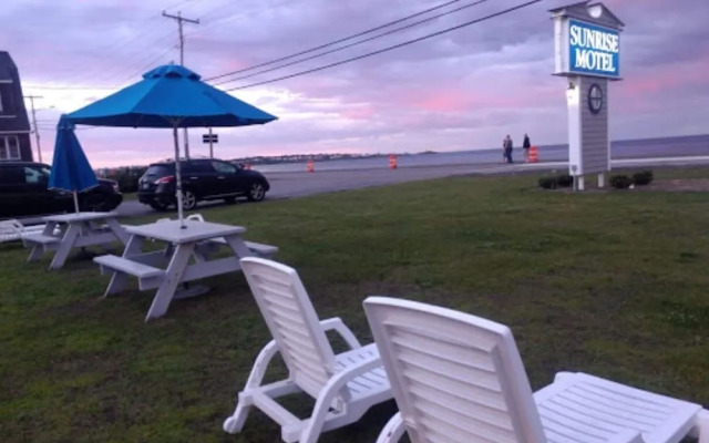 Sunrise Motel
