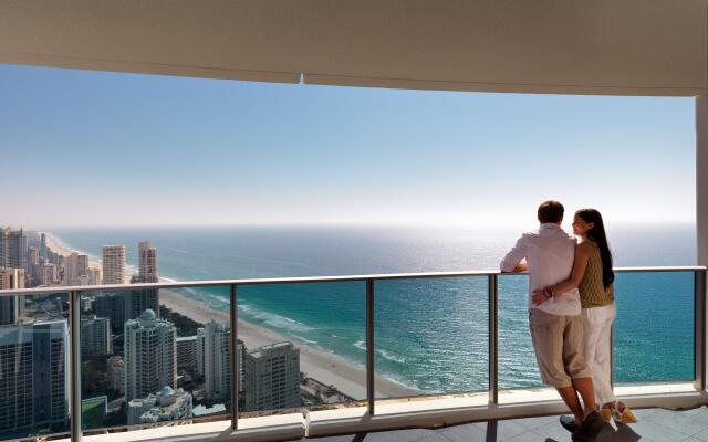 Hilton Surfers Paradise Hotel & Residences.