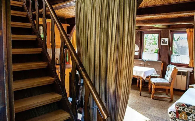 Heritage Holiday Home in Wienhausen near River