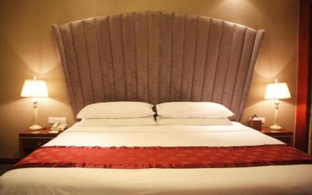 Xinjin Celebrity City Hotel