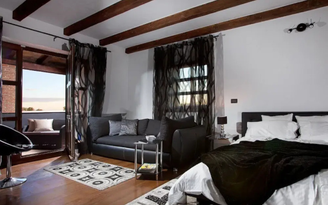 Beautiful, attractive villa with private pool, covered terrace, Porec 7 km - Villas_and_Bungalows in Porec - Photo 3