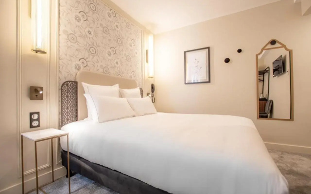 ELSA, Hôtel Paris