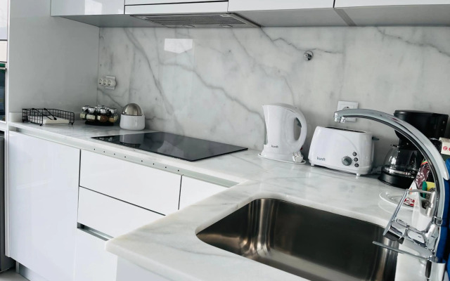 Central Tiled Apartment