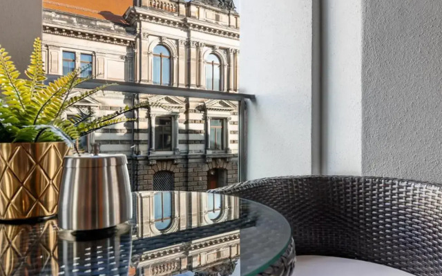 Pineapple Apartments Palais am Neumarkt