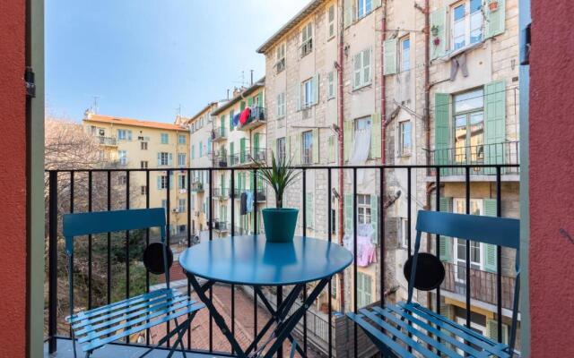 L'Abeille Boutique Apartments