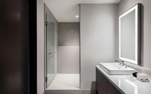 HALL Park Hotel, Autograph Collection