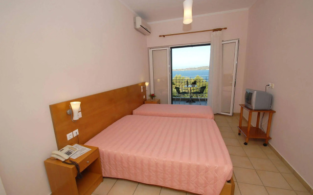 Limanaki Hotel