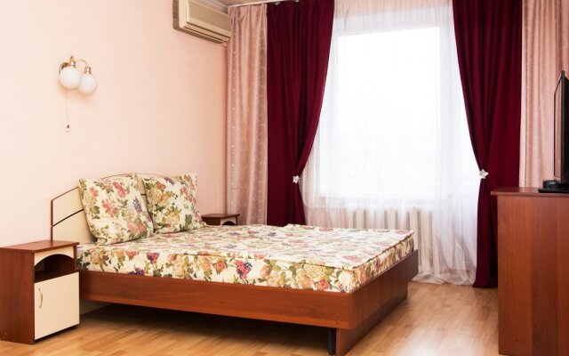 ApartLux Novolesnaya Living Quarters