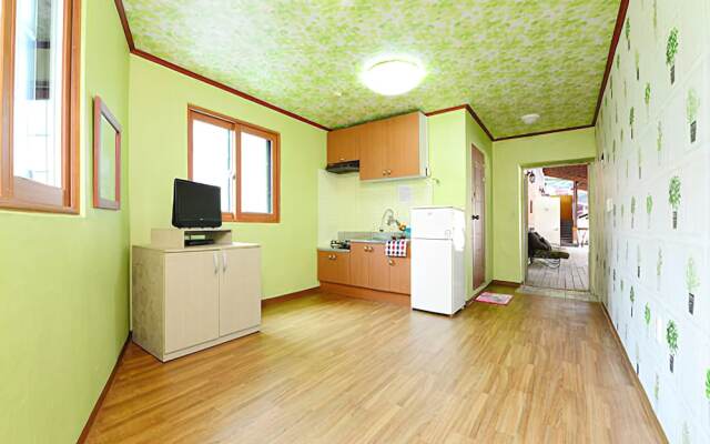 Gapyeong Yongchu View Sound Pension