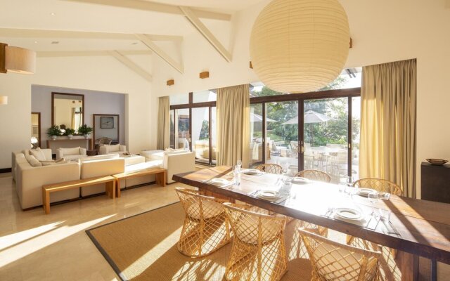 Villa Belvedere Ocean Views up to 12 Guests