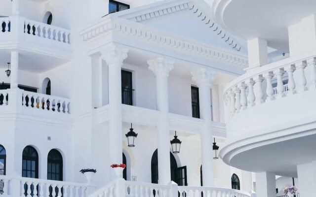 Hollywood Mirage - Excel Hotels & Resorts