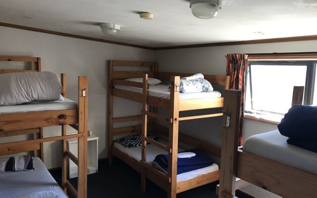 Rainbow Lodge - Hostel