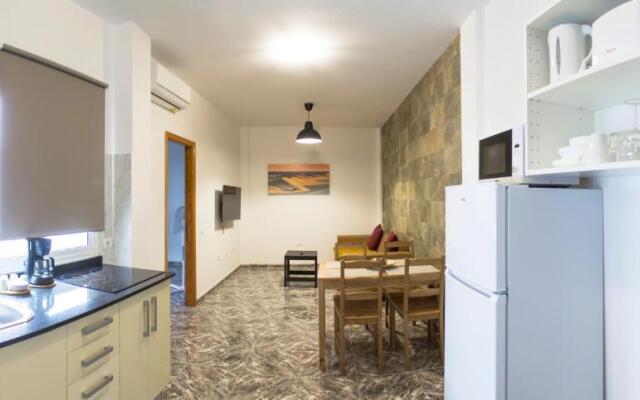 Apartamentos La Aldea Suites