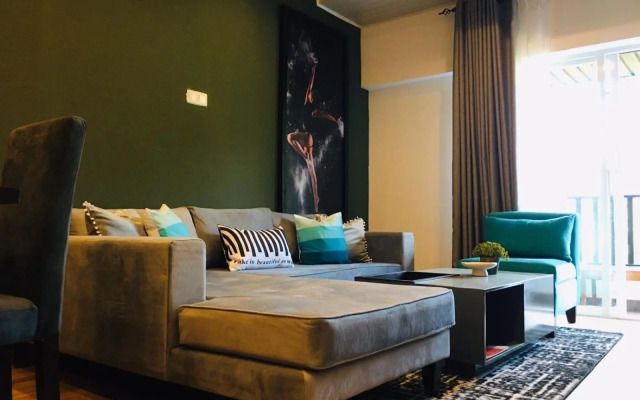 The Green Luxury Apartment