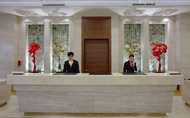 Crowne Plaza Hotel Dandong