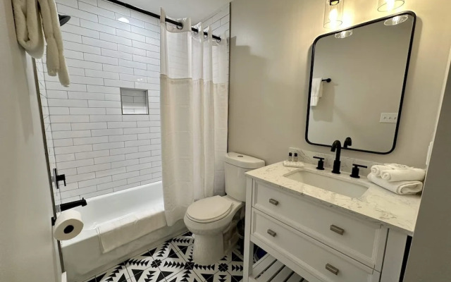 Abode Memphis - Pontotoc