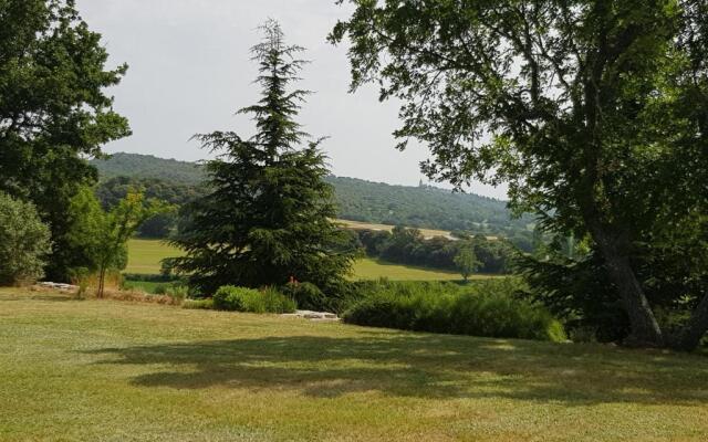 Les Néfliers chambre d'hôtes