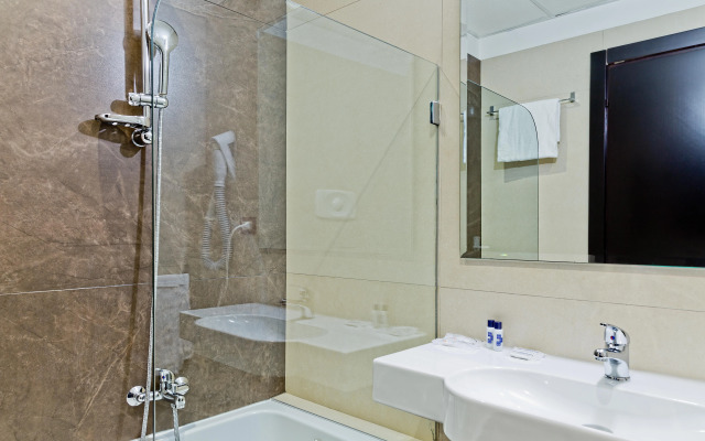 Mediterranea Hotel & Convention Center