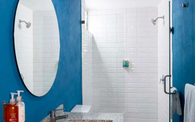 Vista Express Guadalajara Expo SureStay Collection by BW