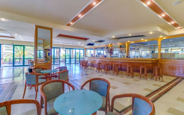 Mare Monte Beach Hotel