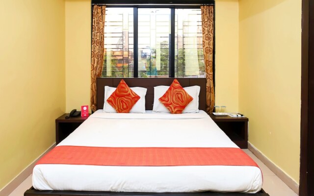 OYO 15262 Hotel Arya Regency