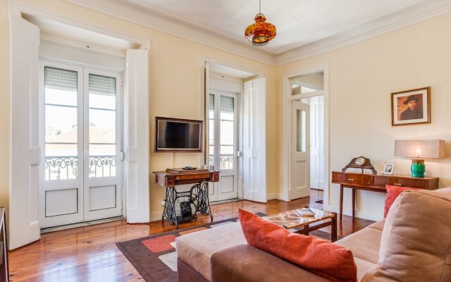 Fernando Pessoa Apartment Rentexperience