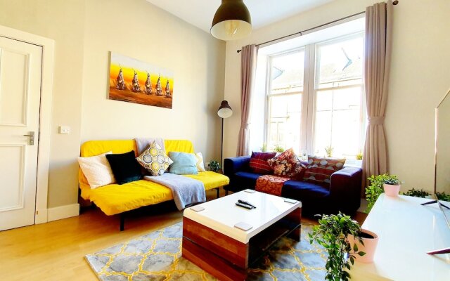 Spacious Home in the Buzzing West End