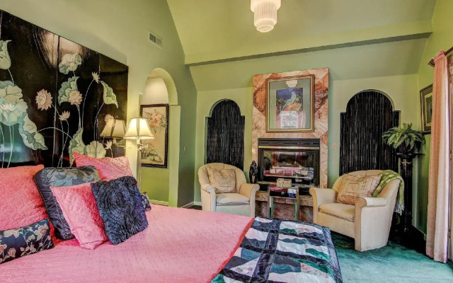 James Mulvey Carriage House Inn