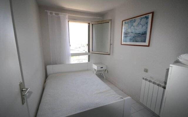 Appartement T2 mezzanine 4 personnes vue port Frontignan Plage 204