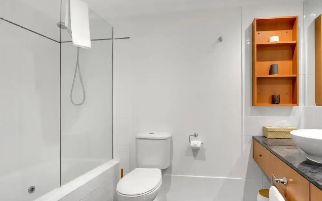 Poolside Apt in Alamanda Beachfront Resort 42