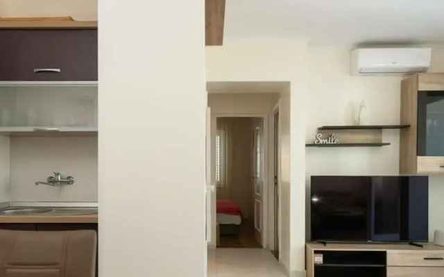 Donatella -apt 1- 10m van het Strand