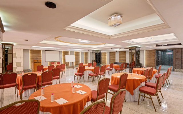 Cama Hotel
