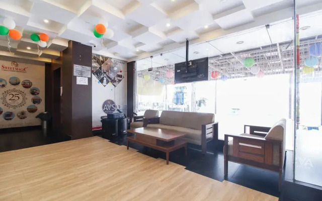 Oyo Townhouse 693 Mansion Suites