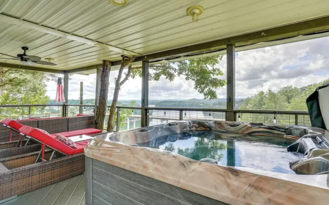 River-view Somerset Home: Large Deck, Fire Pit!