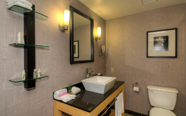 Holiday Inn Boise Airport by IHG