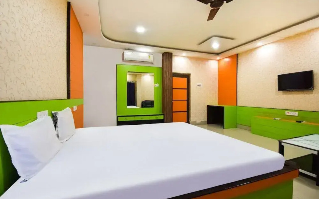 Akash Guest House by OYO Rooms