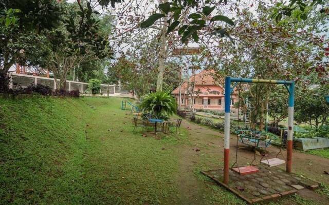 RedDoorz Syariah @ Cisarua Puncak Bogor