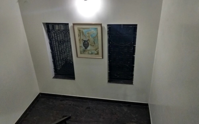 JK Rooms 122 Shaheen Lodging & Boarding