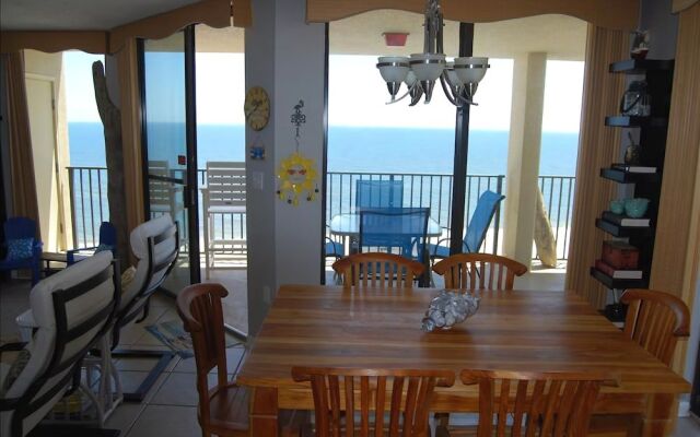 Phoenix V 901 by RedAwning