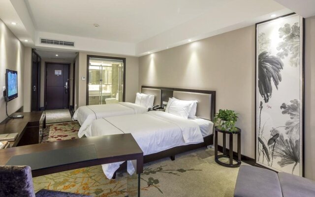 Camphor Forest Hotel
