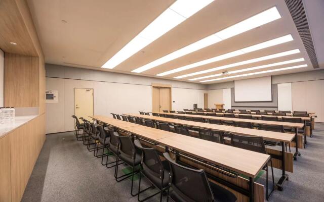Hanting Hotel Nanjing Middle Longpan Road Jiuhuashan Metro Station